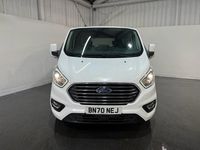 Used Ford Tourneo Custom Zetec 105 HP (77 kW) 2020 White Van