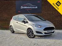 Usado Ford Fiesta Studio 82 HP (60 kW) 2016 Prateado Citadino