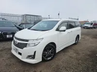 Used Nissan Elgrand 2013 White MPV