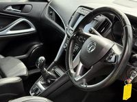 Used Vauxhall Zafira Tourer SRi 2018 Red MPV