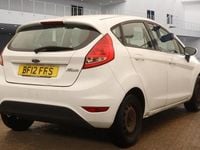 Used Ford Fiesta 82 HP (60 kW) 2012 White Hatchback