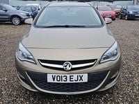 Used Vauxhall Astra SRi 165 HP (121 kW) 2013 Bronze Estate