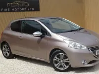 Used Peugeot 208 Allure 82 HP (60 kW) 2013 Pink Hatchback