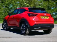 Usado Nissan Juke Acenta Premium 143 CV (105 kW) 2024 Rojo SUV