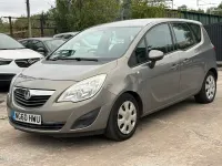 Used Vauxhall Meriva 100 HP (73 kW) 2011 Brown MPV