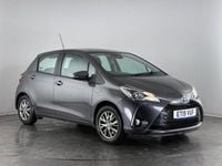 Used Toyota Yaris Hybrid 101 HP (74 kW) 2019 Grey Hatchback