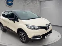 Used Renault Captur Dynamique 90 HP (66 kW) 2017 Cream/black SUV