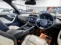 Second-hand Jaguar F-Pace R-Sport 240 CP (176 kW) 2018 Argintiu SUV