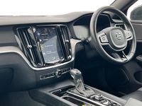 Used Volvo S60 R-Design 250 HP (183 kW) 2019 Red Sedan