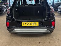 Usado Ford Puma Titanium 125 CV (91 kW) 2023 Negro SUV