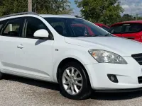 Used Kia Ceed 2008 White Hatchback