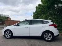 Used Ford Focus Zetec 125 HP (91 kW) 2013 White Hatchback