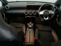 Begagnad Mercedes A200 Executive 2020 Silver Halvkombi