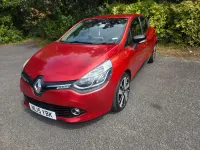Used Renault Clio Dynamique 90 HP (66 kW) 2015 Red Hatchback