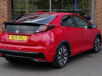 Used Honda Civic SE Plus 139 HP (102 kW) 2016 Red Hatchback