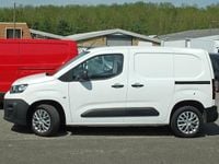 Used Citroën Berlingo 100 HP (73 kW) 2020 White MPV