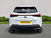 Used Lexus UX 300e 150 kW (204 HP) 2021 White SUV