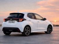 Used Toyota Yaris Hybrid Design 116 HP (85 kW) 2024 White Hatchback