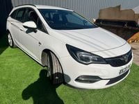 Used Vauxhall Astra SRi 145 HP (106 kW) 2020 White Estate