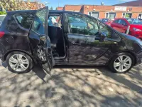 Used Vauxhall Meriva Club 100 HP (73 kW) 2016 Black MPV