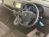 Used Peugeot e-Expert Premium 100 kW (136 HP) 2024 White Van