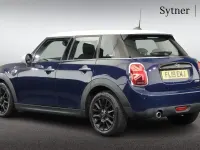 Used Mini Cooper Classic 134 HP (98 kW) 2019 Blue Hatchback