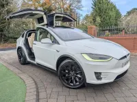 Used Tesla Model X 305 kW (416 HP) 2017 Pearl white SUV