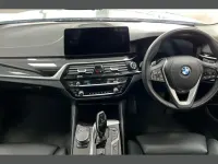 Used BMW 530e Comfort Edition 292 HP (214 kW) 2023 Black sapphire Estate