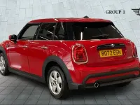 Usado Mini Cooper Classic 134 HP (98 kW) 2023 Vermelho Citadino