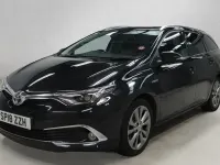 Used Toyota Auris Hybrid 136 HP (100 kW) 2018 Black Estate