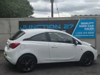 Used Vauxhall Corsa SRi 75 HP (55 kW) 2018 White Hatchback
