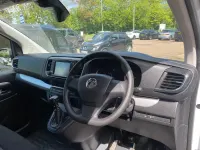 Używany Vauxhall Vivaro 2022 Biały Minivan