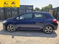 Used Toyota Auris Hybrid T4 136 HP (100 kW) 2012 Blue Hatchback