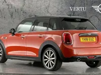 Used Mini Cooper Hatch 136 HP (100 kW) 2018 Orange Hatchback