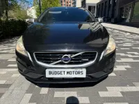 Usado Volvo V60 R-Design 115 HP (84 kW) 2012 Preto Carrinha