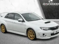 Begagnad Subaru WRX STI 300 HK (220 kW) 2012 Vit Sedan
