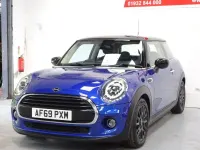 Used Mini Cooper Classic 136 HP (100 kW) 2019 Blue Hatchback
