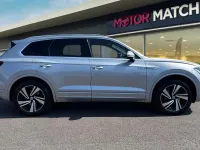 Używany VW Touareg R-line 2019 Srebrny SUV