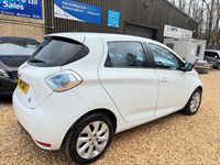 Used Renault Zoe Dynamique 64 kW (88 HP) 2015 Hatchback