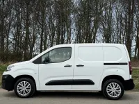Second-hand Citroën Berlingo 100 CP (73 kW) 2022 Alb Monovolum