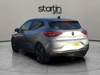 Usado Renault Clio V Engineered 145 HP (106 kW) 2023 Cinzento Citadino