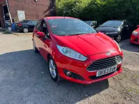 Usado Ford Fiesta Zetec 2013 Vermelho Citadino