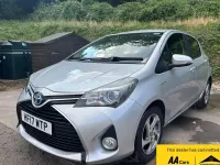 Used Toyota Yaris 101 HP (74 kW) 2017 Silver Hatchback