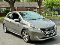 Used Peugeot 208 Allure 68 HP (50 kW) 2012 Grey Hatchback
