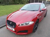 Używany Jaguar XF Portfolio 2014 Czerwony Sedan/Limuzyna