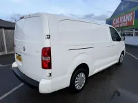 Gebraucht Vauxhall Vivaro Sportive 100 PS (73 kW) 2020 Weiß Van / Kleinbus