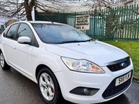 Used Ford Focus Sport 2011 White Hatchback