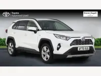 Used Toyota RAV4 Design 218 HP (160 kW) 2021 White SUV