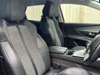 Used Peugeot 3008 Allure 131 HP (96 kW) 2018 Red SUV