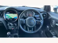 Usado Mini Cooper Sport 136 CV (100 kW) 2021 Rojo Utilitario